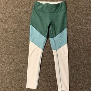 Outdoor Voices 7/8 Springs Legging